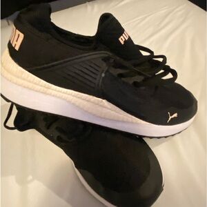 PUMA WOMANS SNEAKER